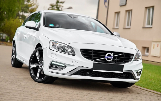 Volvo V60 cena 66900 przebieg: 210000, rok produkcji 2018 z Płock małe 781